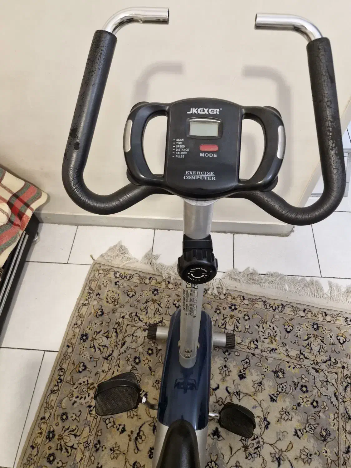 دوچرخه ثابت تمیز|تجهیزات ورزشی|تهران, منیریه|دیوار