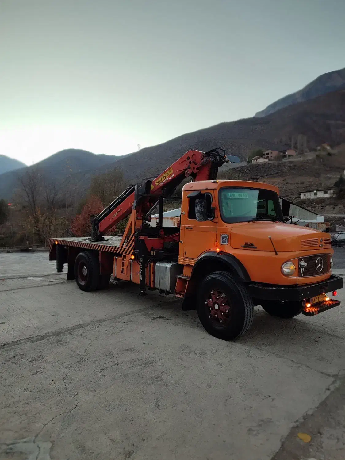 بنز تک ۱۹۲۴ مدل ۸۰ بدون دکل|خودرو سنگین|پل سفید, |دیوار