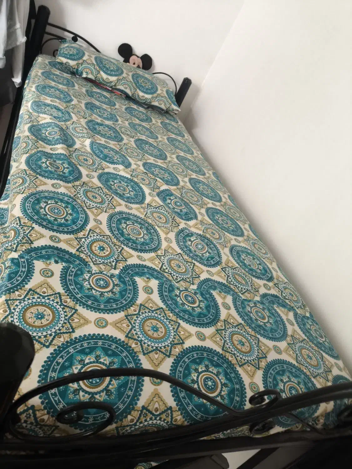 دو عدد تخت خواب در حد نو|تخت و سرویس خواب|آبدانان, |دیوار