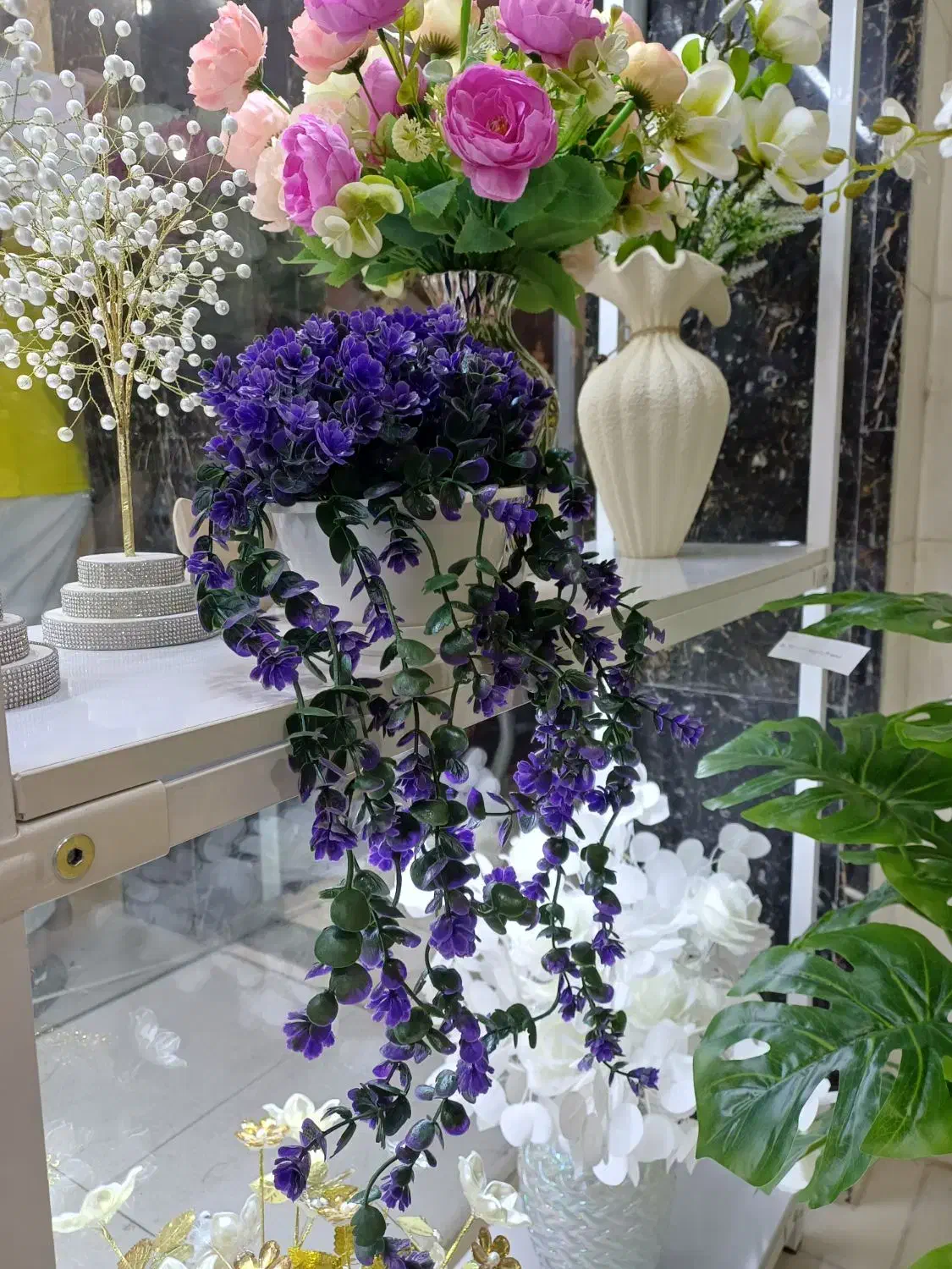 ریسه و گلدان ریسه ای|گل مصنوعی|اهواز, گلستان|دیوار