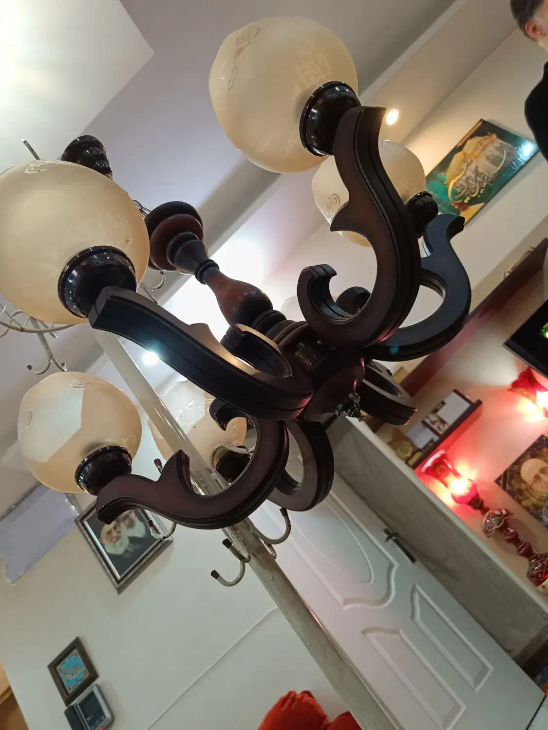 یک جفت لوستر ۶شاخه  چوبی|لوستر و چراغ آویز|تهران, خواجه نظام الملک|دیوار