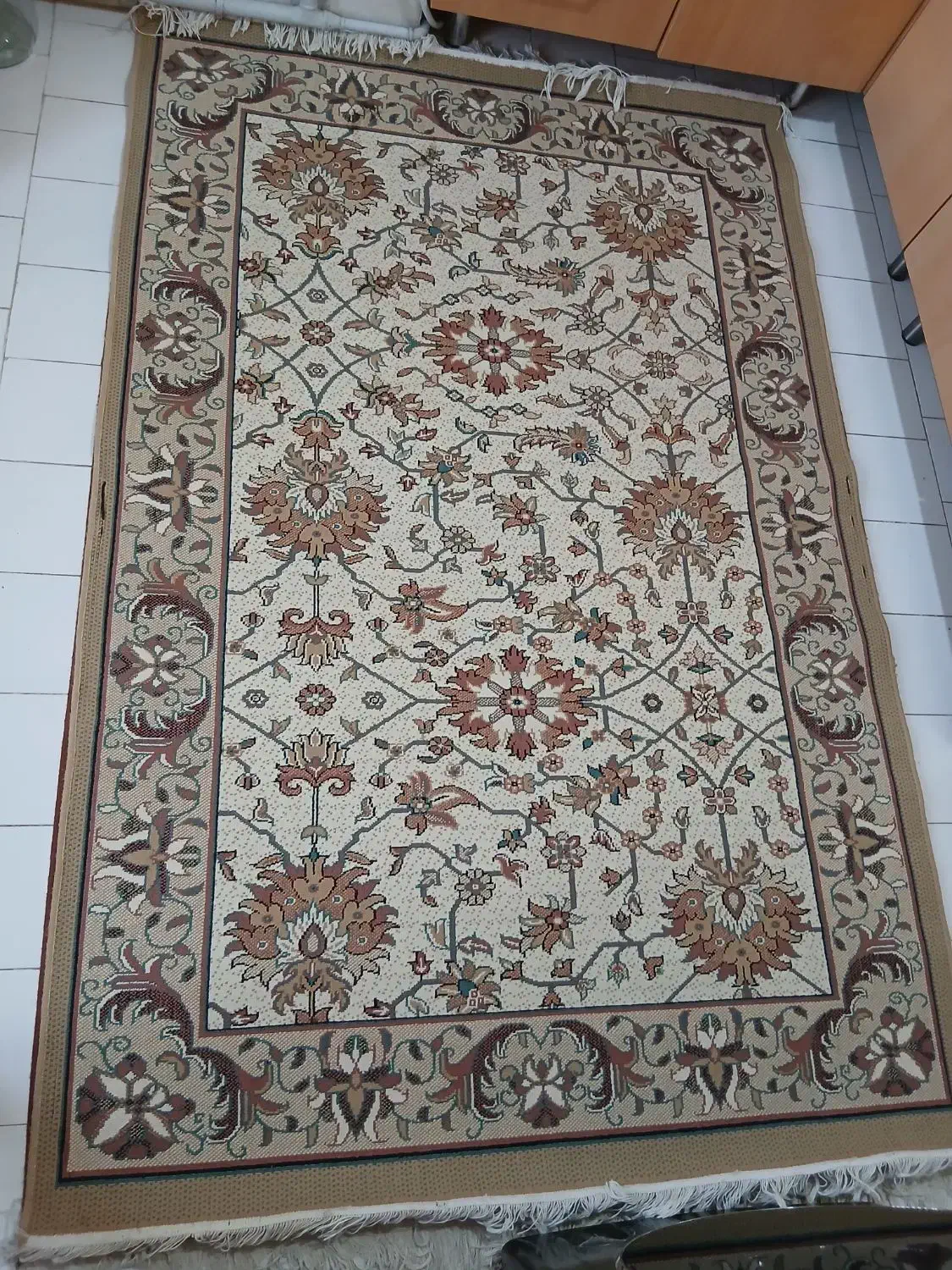 گلیم فرش اتاق،آشپزخانه.کناره تمیز|گلیم، جاجیم، گبه|پردیس, فاز ۳|دیوار