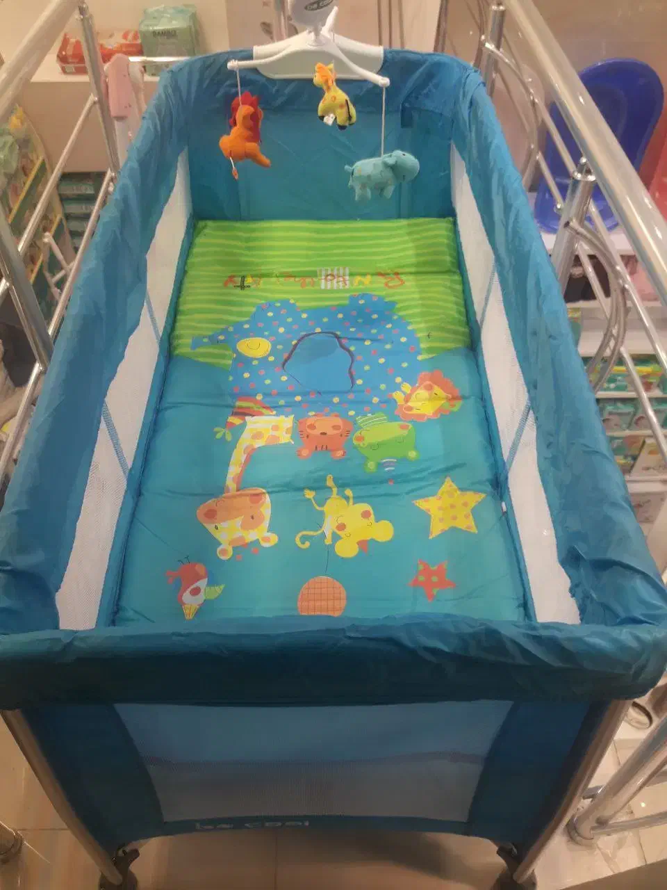 تخت خواب تاشو آلمانی کیفیت عالی|تخت و سرویس خواب|رشت, شالکو|دیوار