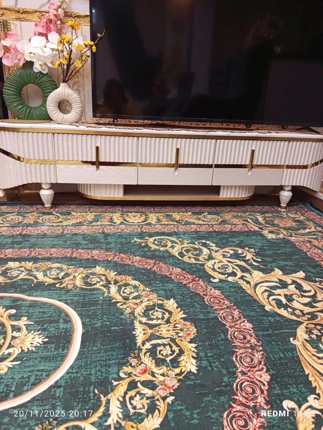 میز تی وی|میز تلویزیون|کشاورز, |دیوار