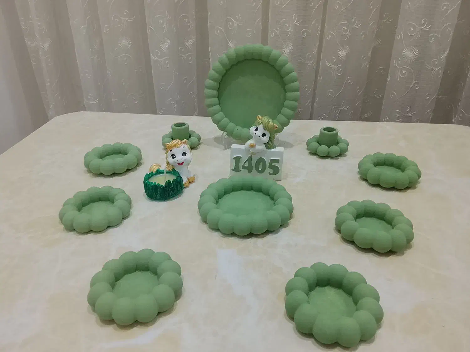 عیدی|مجسمه، تندیس، ماکت|اردبیل, |دیوار