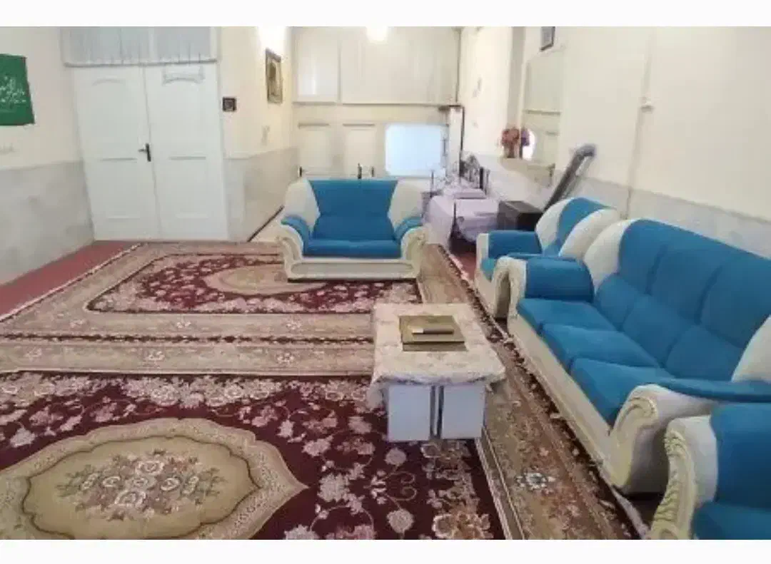 همخونه هم خانه خونه دارم|اجارهٔ آپارتمان|قم, پردیسان|دیوار