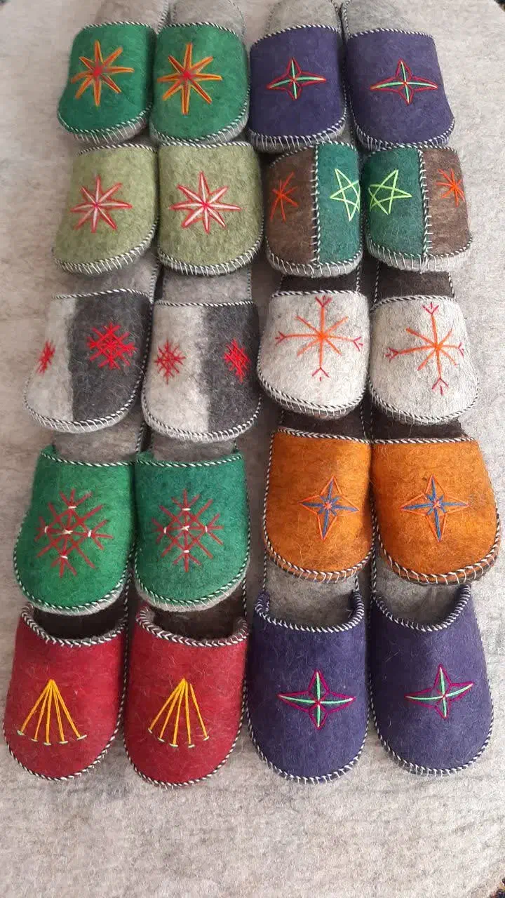 دمپایی نمدی|گلیم، جاجیم، گبه|گنبد کاووس, |دیوار