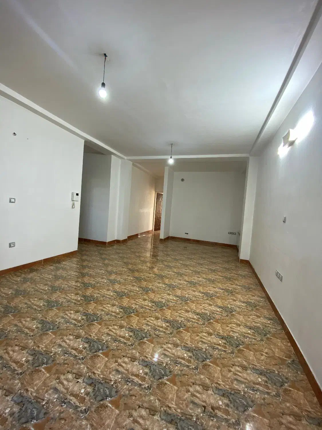 واحد ۸۵ متری واقع در جاده قلعه گردن|اجارهٔ آپارتمان|خرم‌آباد (تنکابن), |دیوار