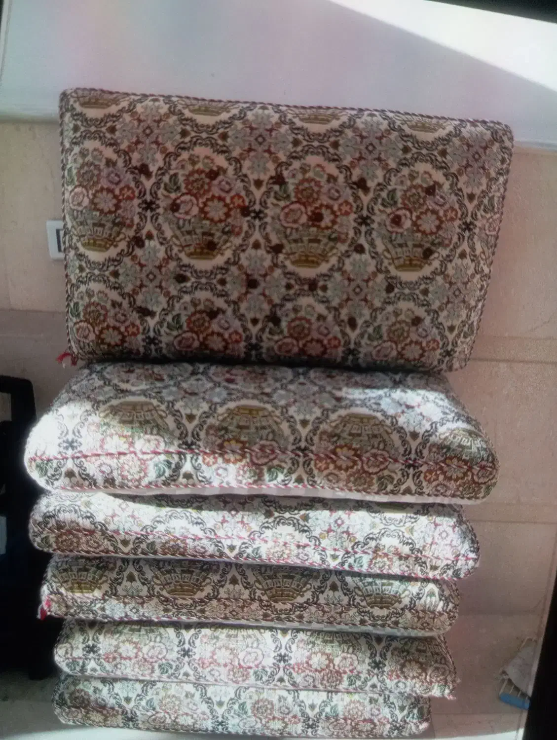 پشتی|پشتی|مریوان, |دیوار