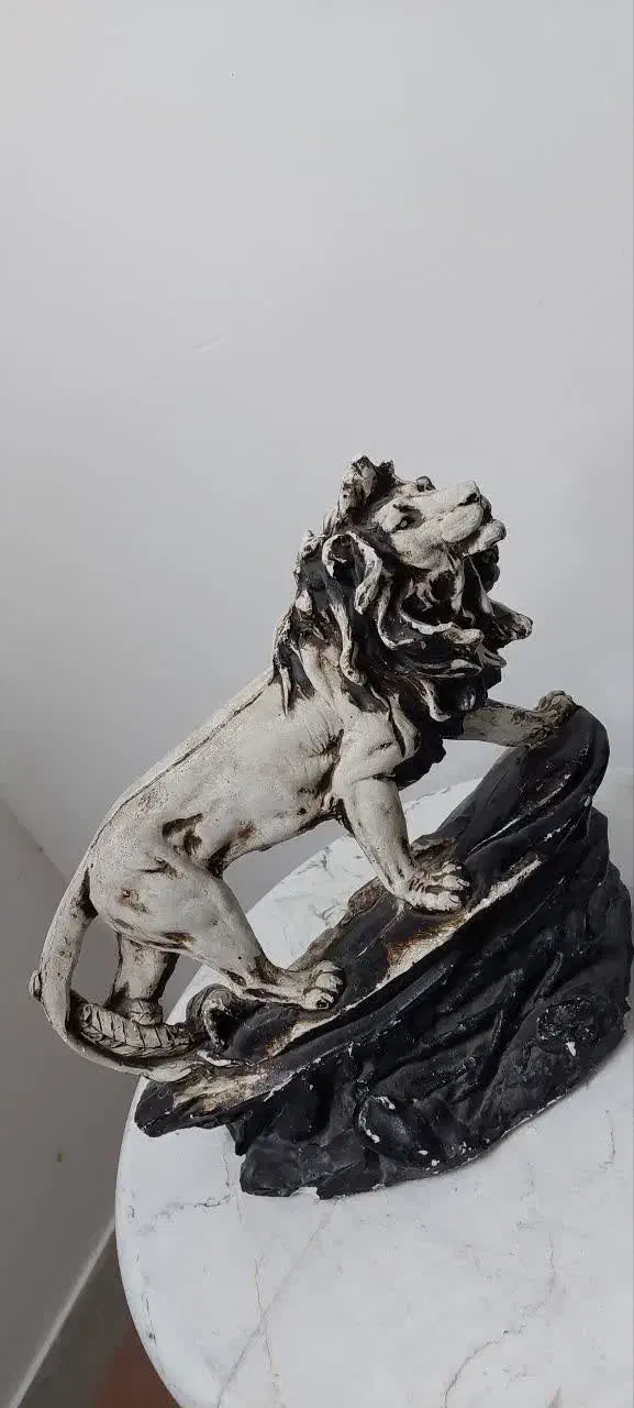 مجسمه شیر|مجسمه، تندیس، ماکت|قم, زنبیل آباد|دیوار