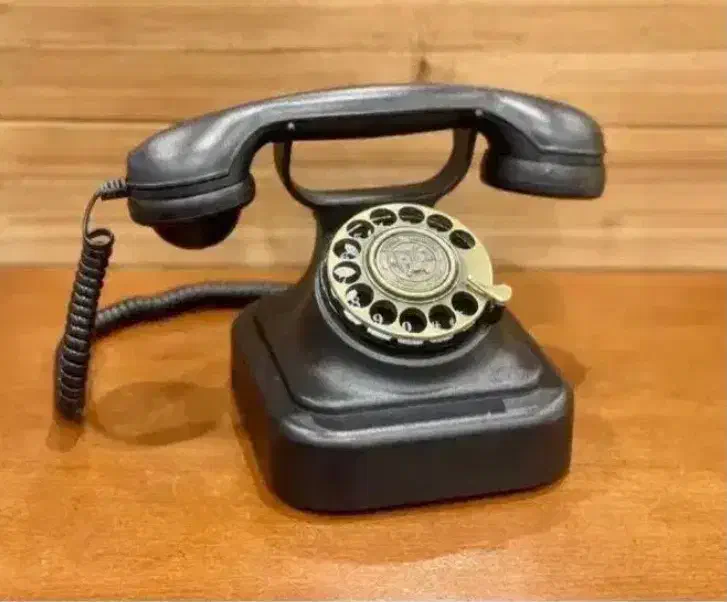 فروش ۳ خط تلفن ثابت رند پشت سر هم محدوده انقلاب|تلفن رومیزی|تهران, فلسطین (میدان انقلاب)|دیوار