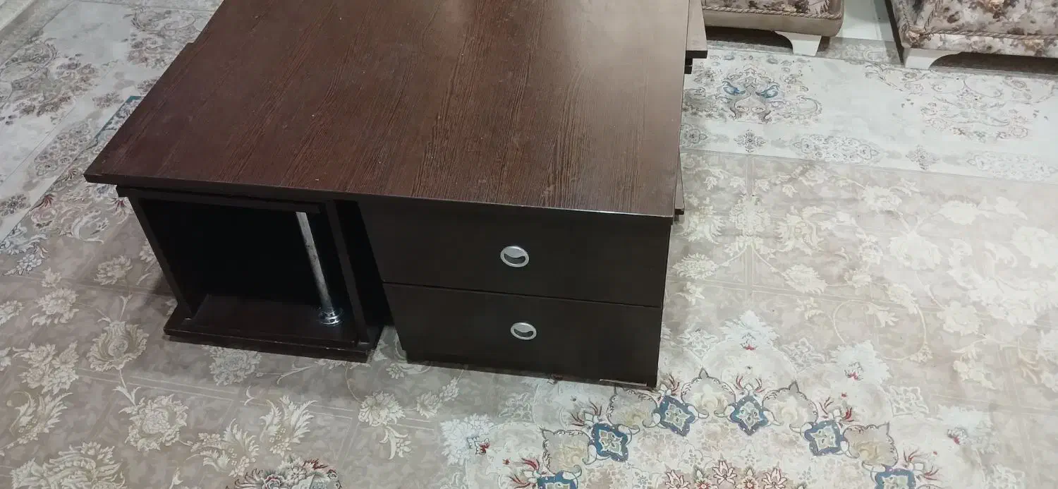 میزجلومبلی همراه۴تامیزعسلی ۴تاکشوداره|مبلمان خانگی و میز عسلی|رشت, توشیبا|دیوار