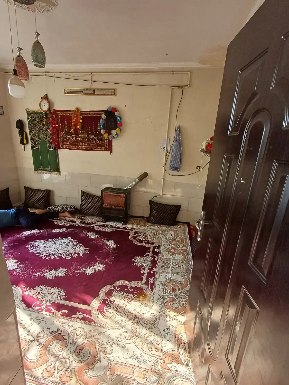 منزل ویلایی ۱۳۰ متری درب حیاط|فروش خانه و ویلا|شیراز, دباغ خانه|دیوار