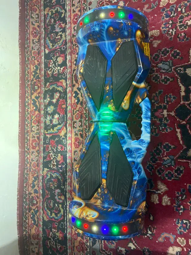 اسکوتر برقی|دوچرخه، اسکیت، اسکوتر|میانه, |دیوار