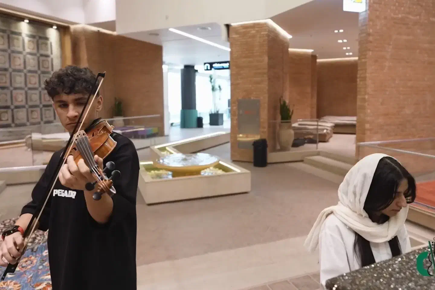 آموزشگاه موسیقی ویول ،ویولن ، پیانو ، و همه سازها|خدمات آموزشی|شیراز, فرهنگ شهر|دیوار