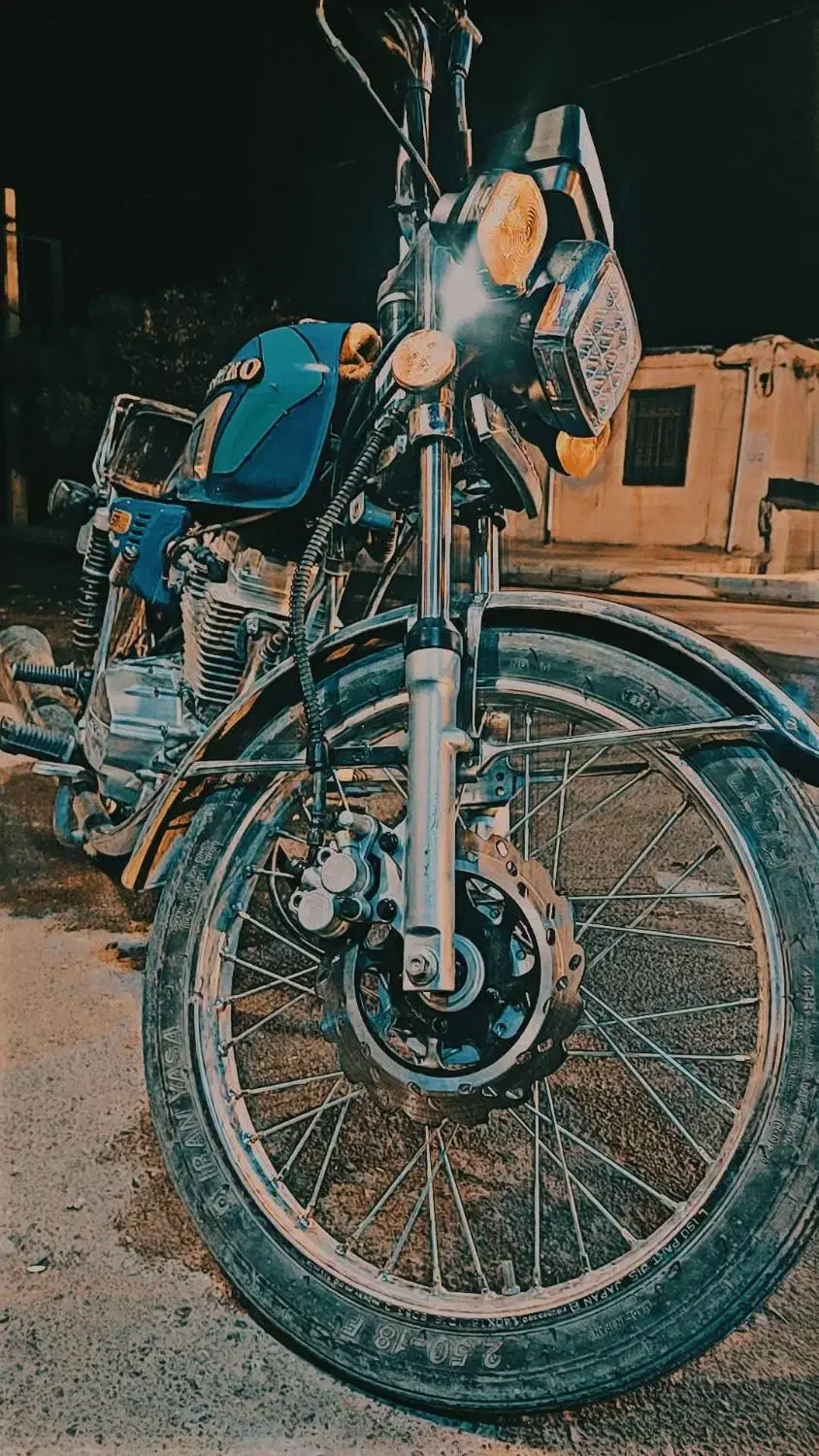 موتور بهرو(کثیر) 1402|موتورسیکلت|نیاسر, |دیوار