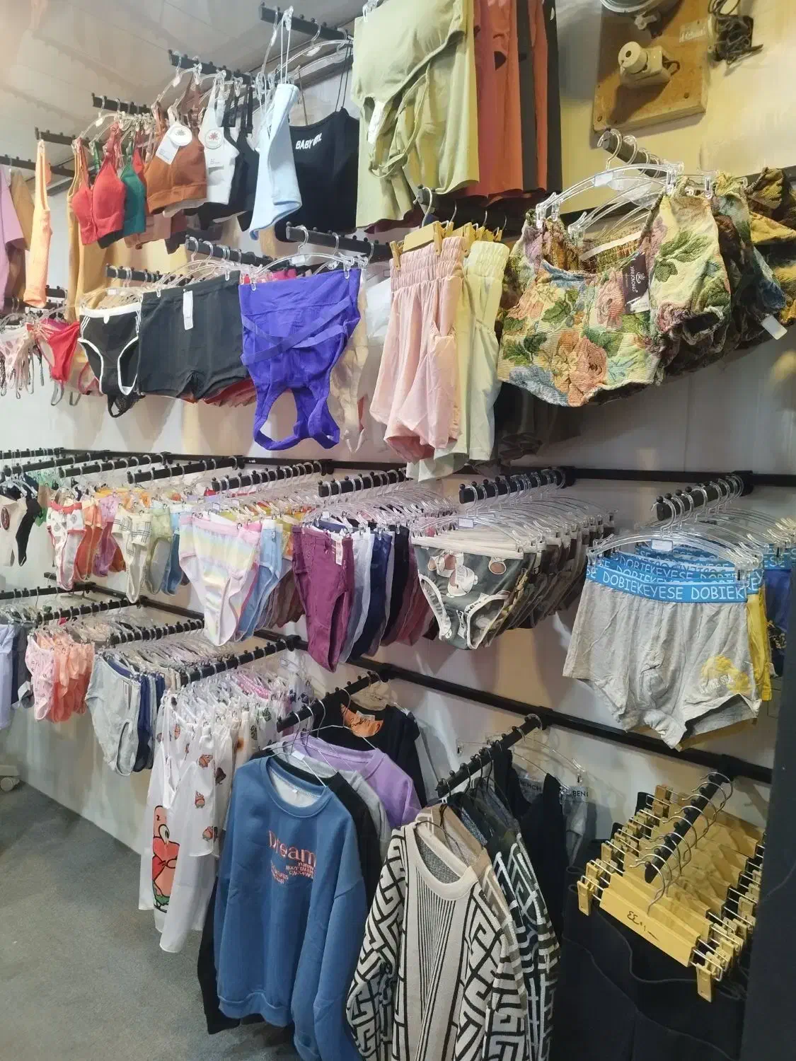 فروش عمده لباسزیر زنانه یکجا|عمده‌فروشی|شاهرود, |دیوار