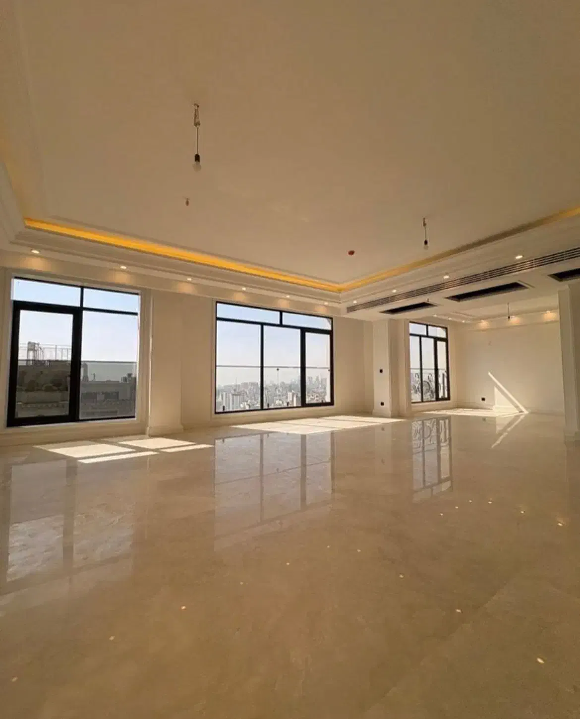 فرمانیه/220متر/تراس/فول‌مشاعات/مدرن