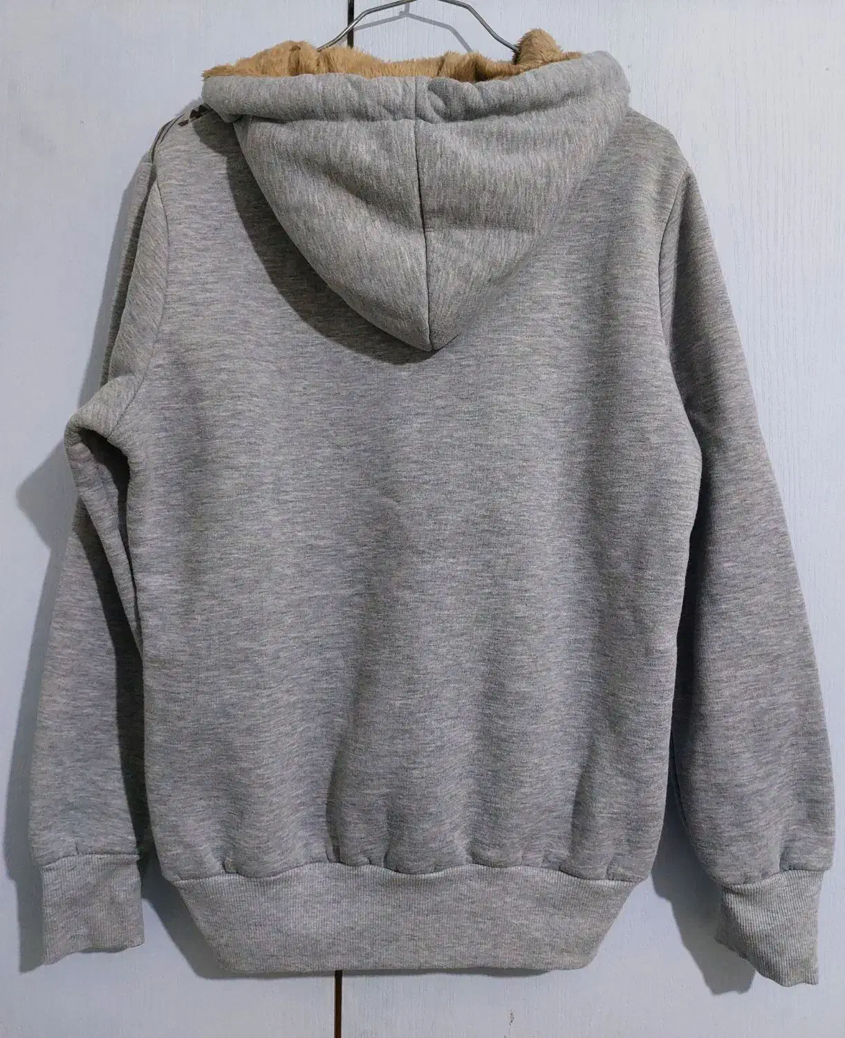 هودی داخل کرکی|لباس|تهران, قصر فیروزه ۱|دیوار