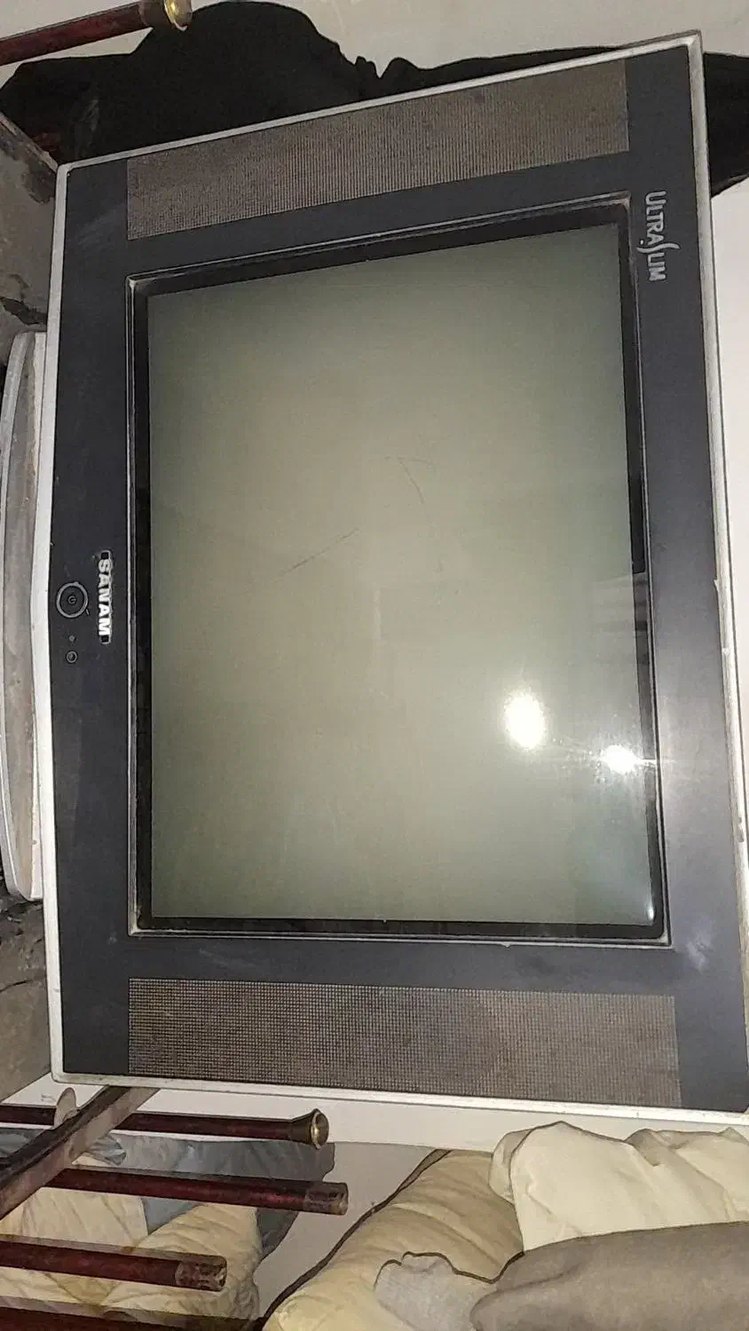 تلویزیون ۲۱ اینچ|تلویزیون و پروژکتور|زابل, |دیوار