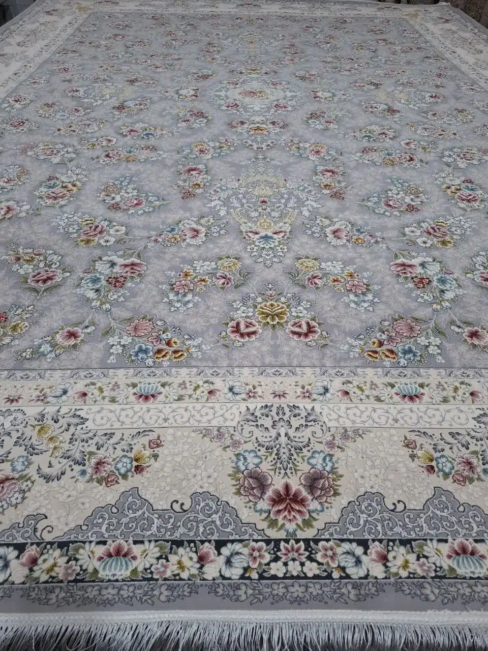 فرش۱۲۰۰ شانه آک تخفیفی۱۲و۹متری به قیمت فرش ۷۰۰شانه|فرش|یزد, |دیوار