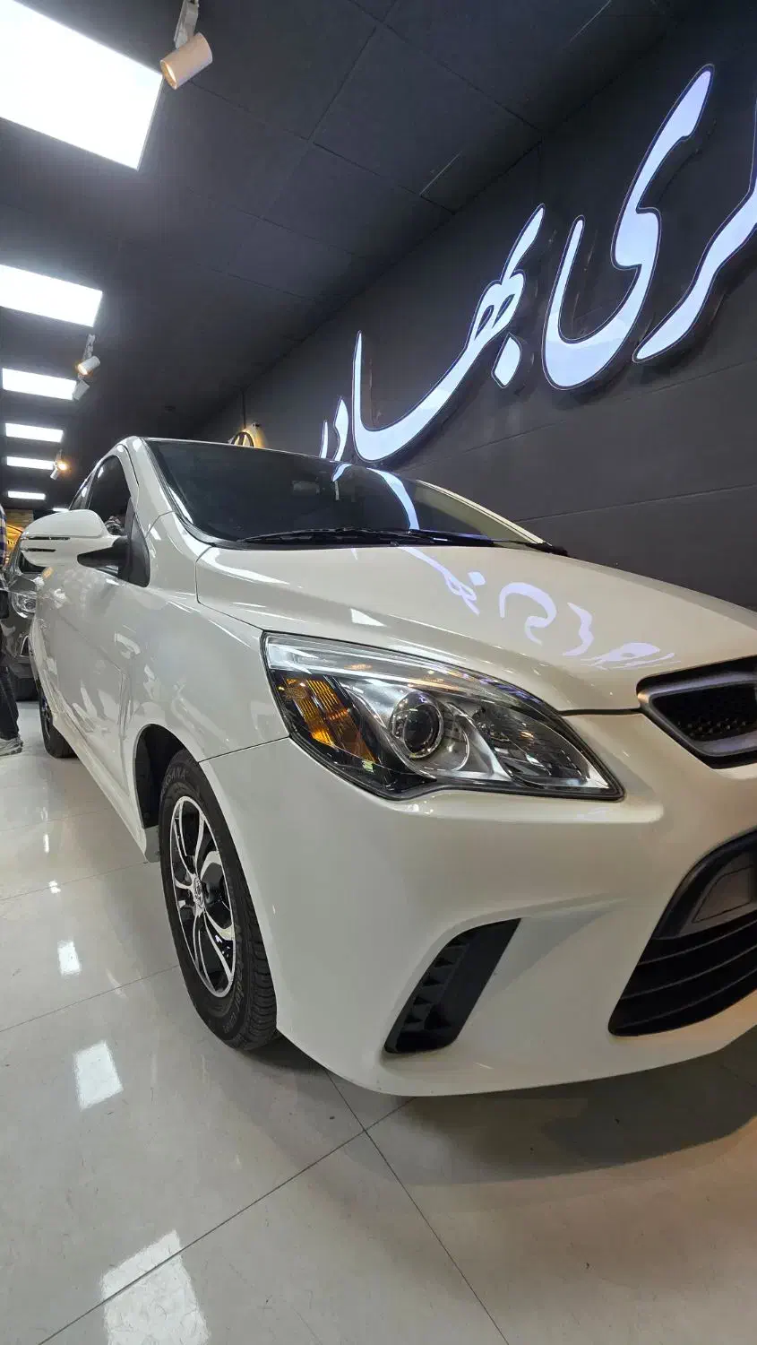 سابرینا مدل۹۸ تحویل۱۴۰۰قساط اتوگالری بهادر|خودرو سواری و وانت|مشهد, شریف|دیوار