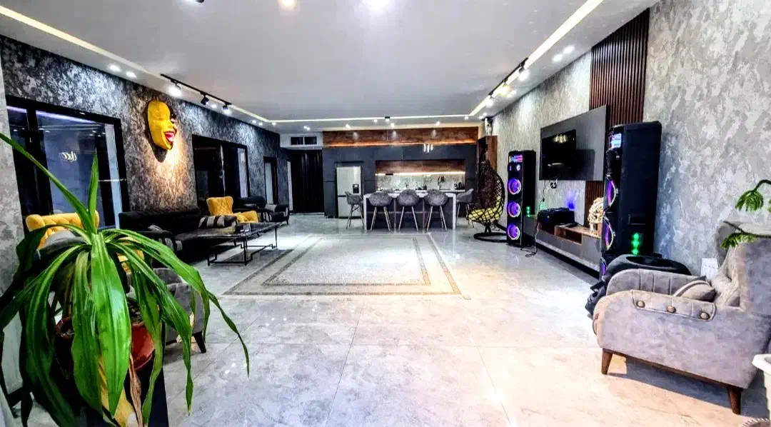 باغ ویلا با استخر آبگرم جکوزی|اجارهٔ کوتاهمدت ویلا و باغ|مشهد, کلاته برفی|دیوار