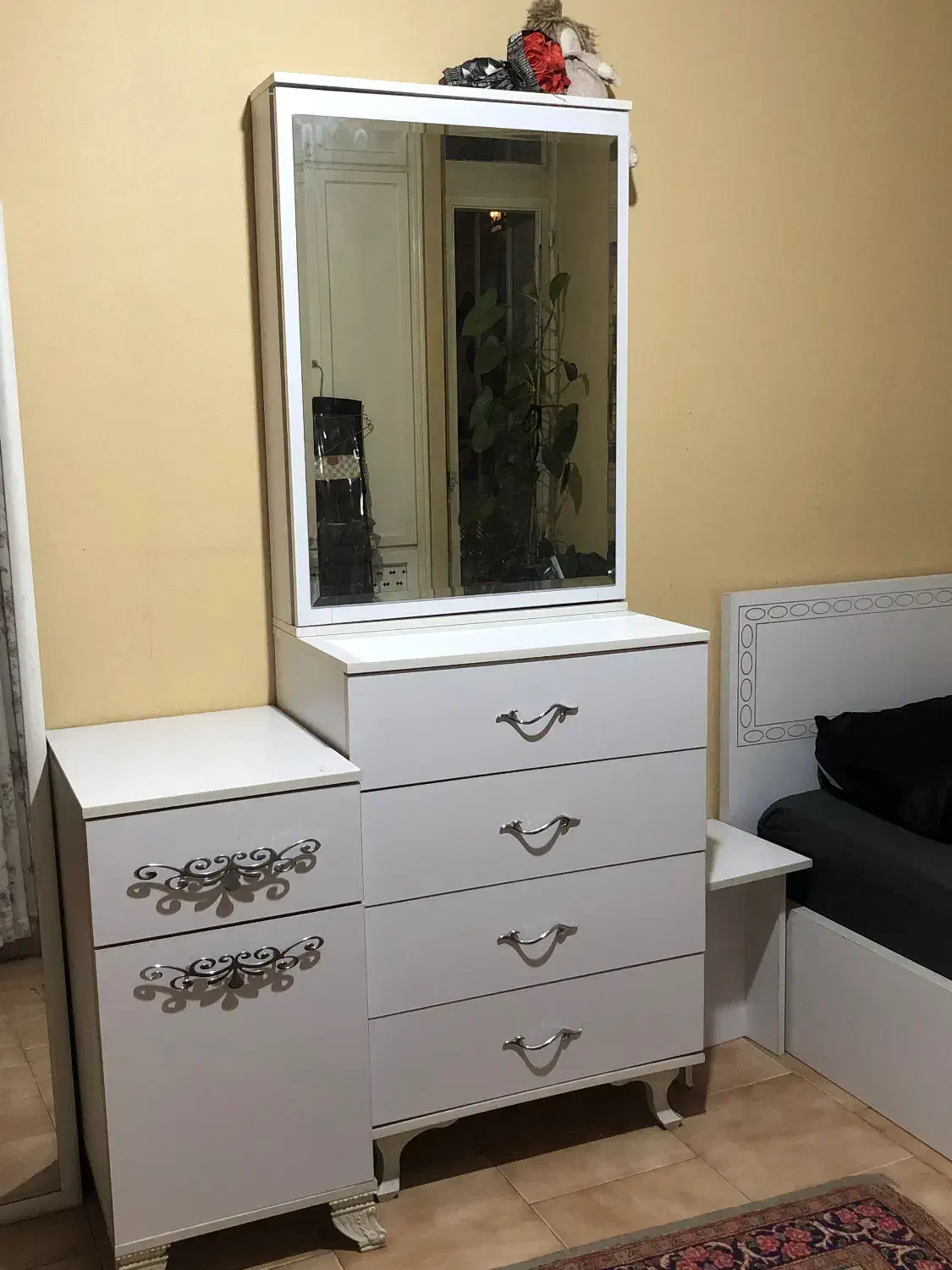 سرویس تخت تک نفره و دراور و کمد و پا تختی|تخت و سرویس خواب|تهران, نیلوفر|دیوار