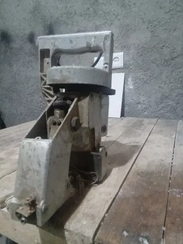 چرخ سر دور|چرخ خیاطی و ریسندگی|فرخشهر, |دیوار