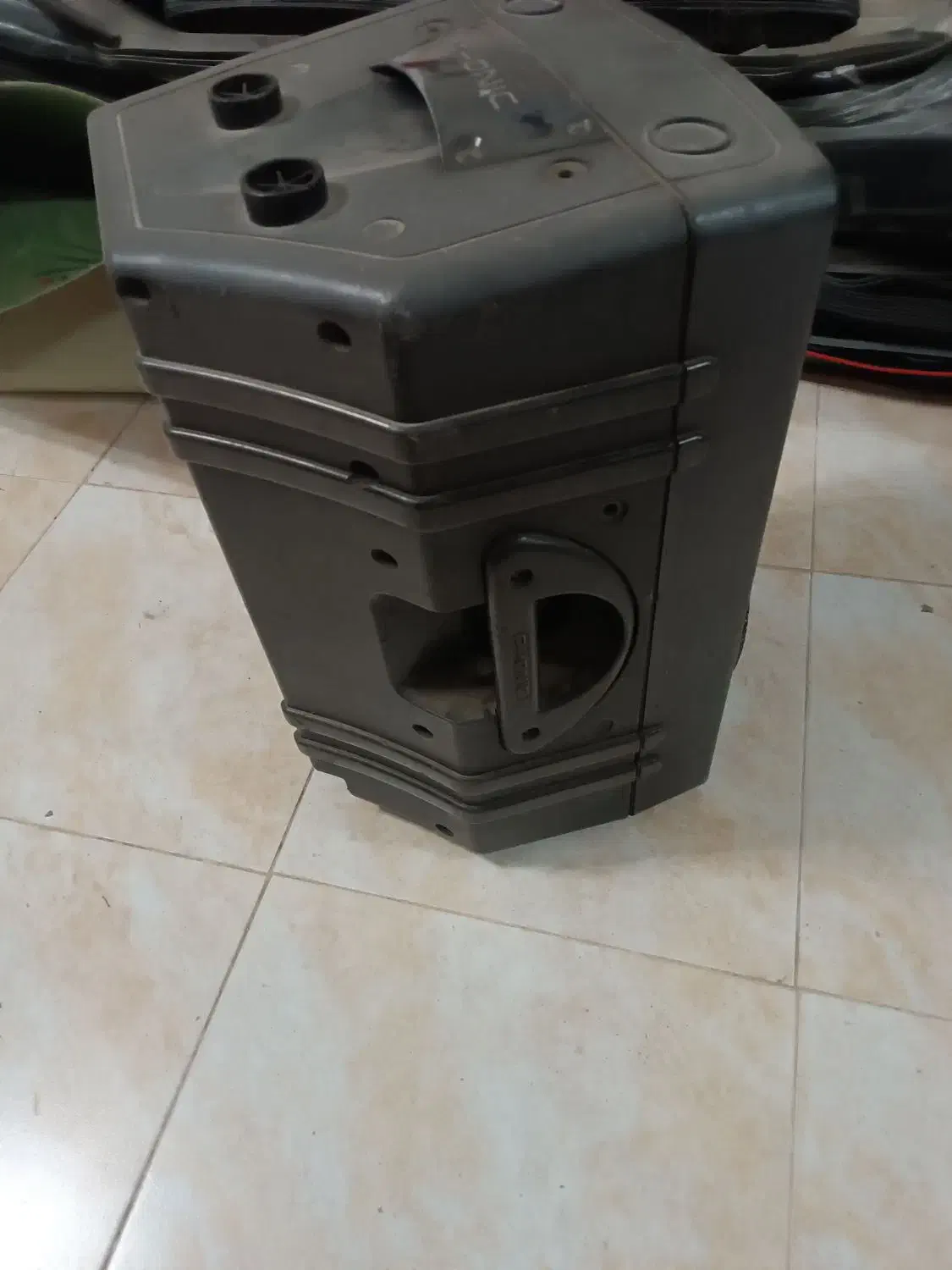 جعبه باند۱۲اینچ|سیستم صوتی خانگی|میانه, |دیوار