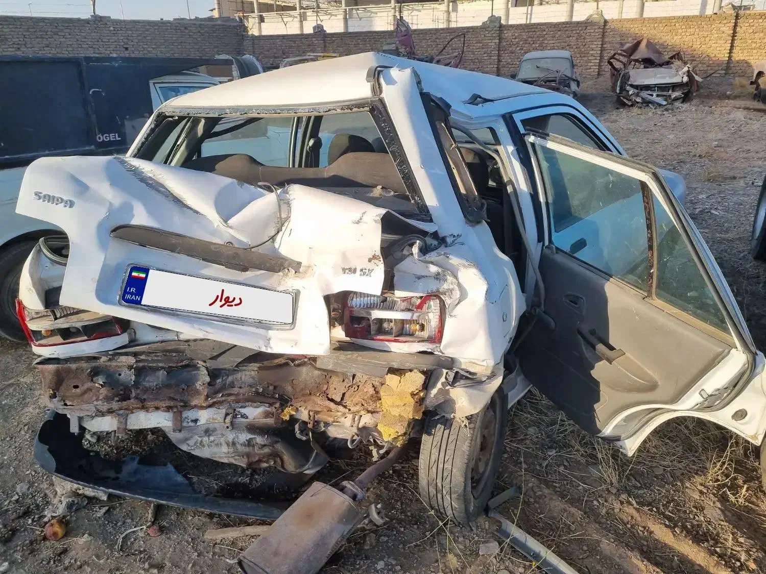 تصادفی|خودرو سواری و وانت|آفتاب, |دیوار