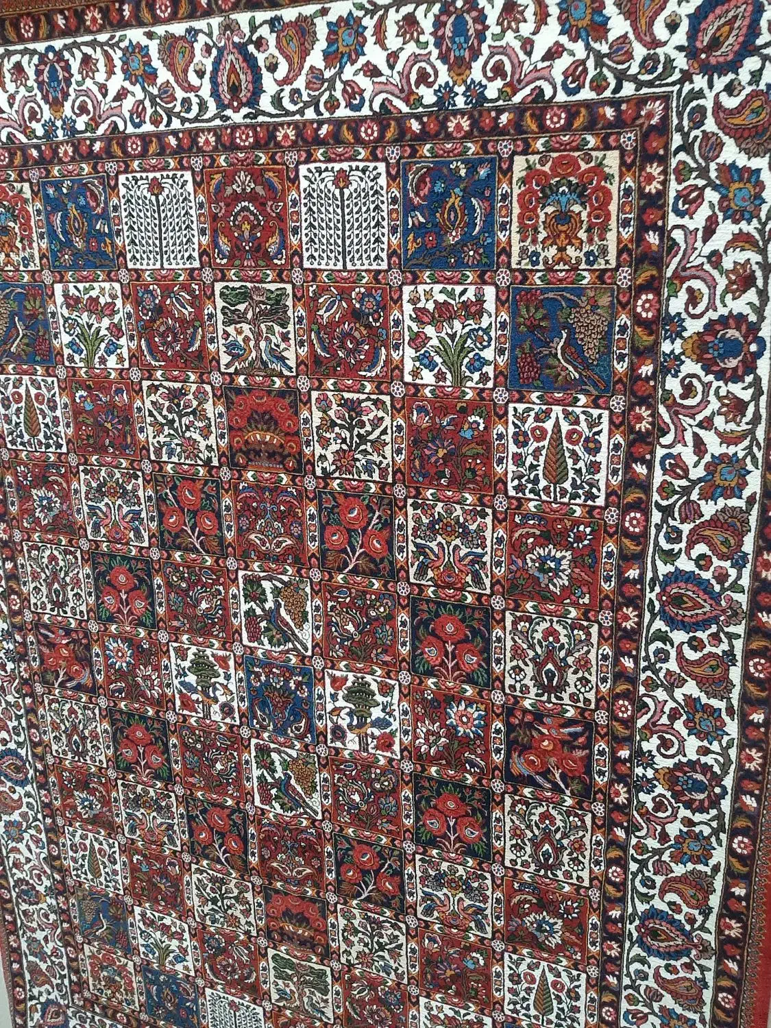 فرش بختیاری|فرش|اصفهان, جوزدان الیادران|دیوار