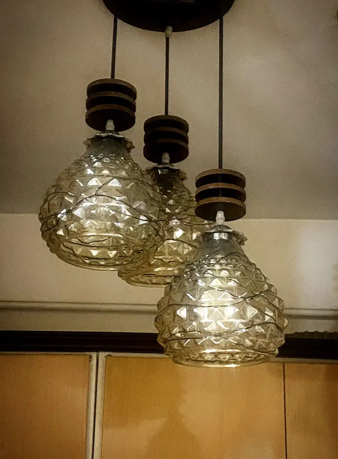 لوستر|لوستر و چراغ آویز|زنجان, |دیوار