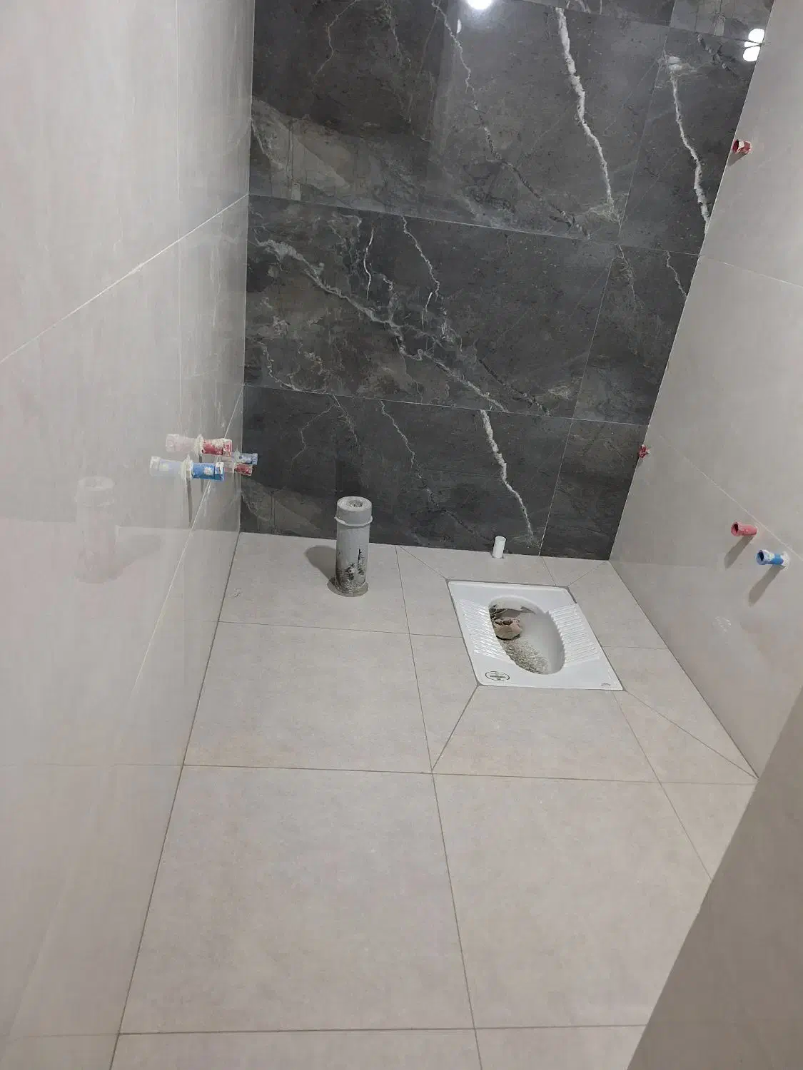 شاگرد کاشیکار|استخدام معماری، عمران و ساختمانی|زنجان, |دیوار