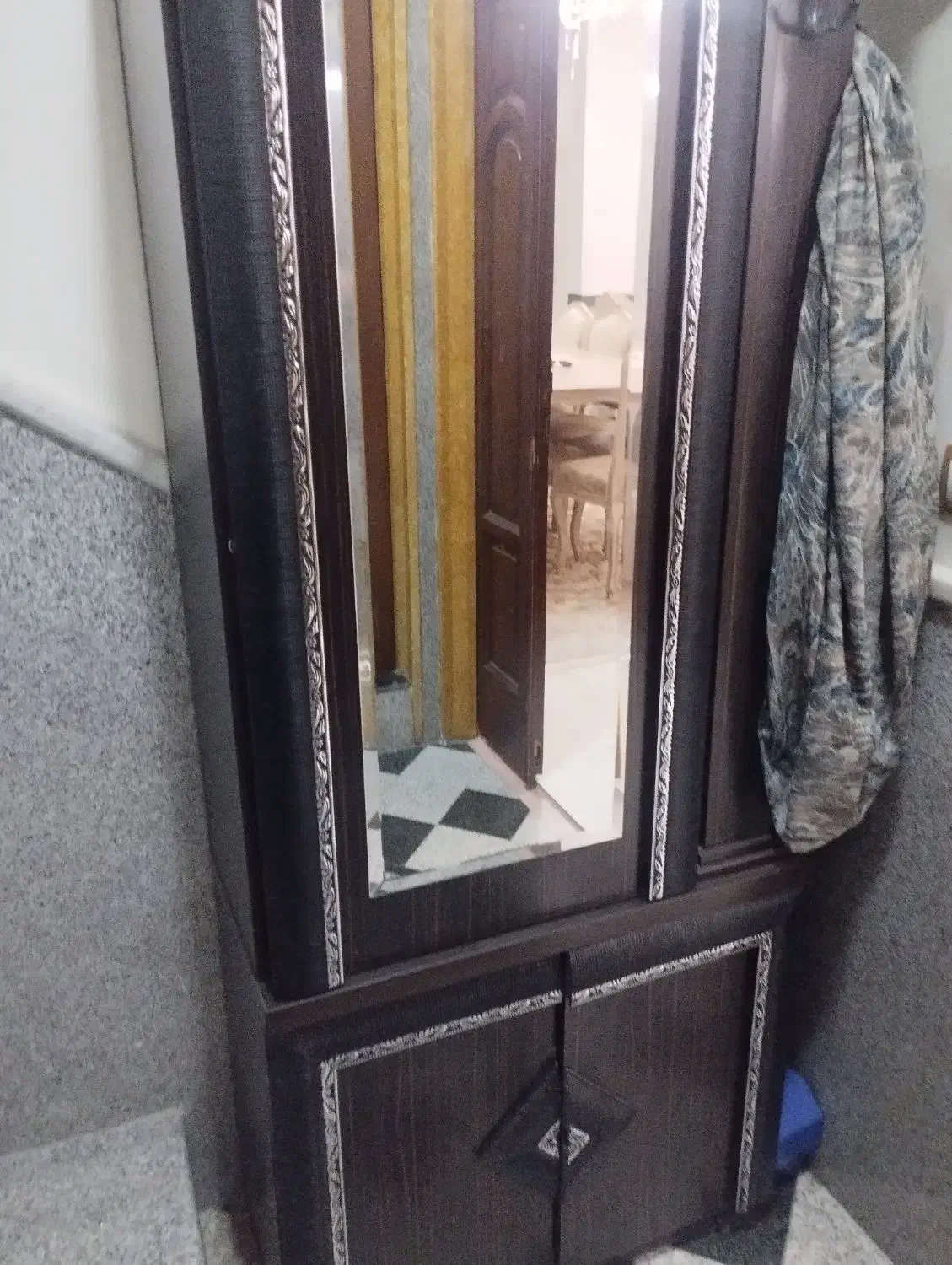 کمد لباس با جا کفشی درحد نو سالم تمیز|جاکفشی، کمد، دراور|دماوند, گیلاوند|دیوار