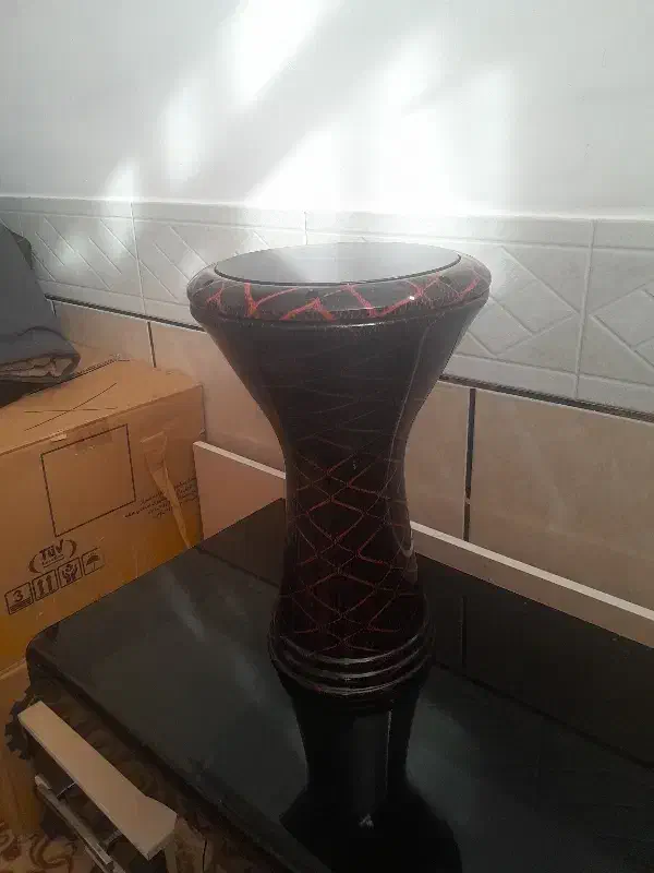 تمپو|درام و پرکاشن|اصفهان, دوطفلان|دیوار