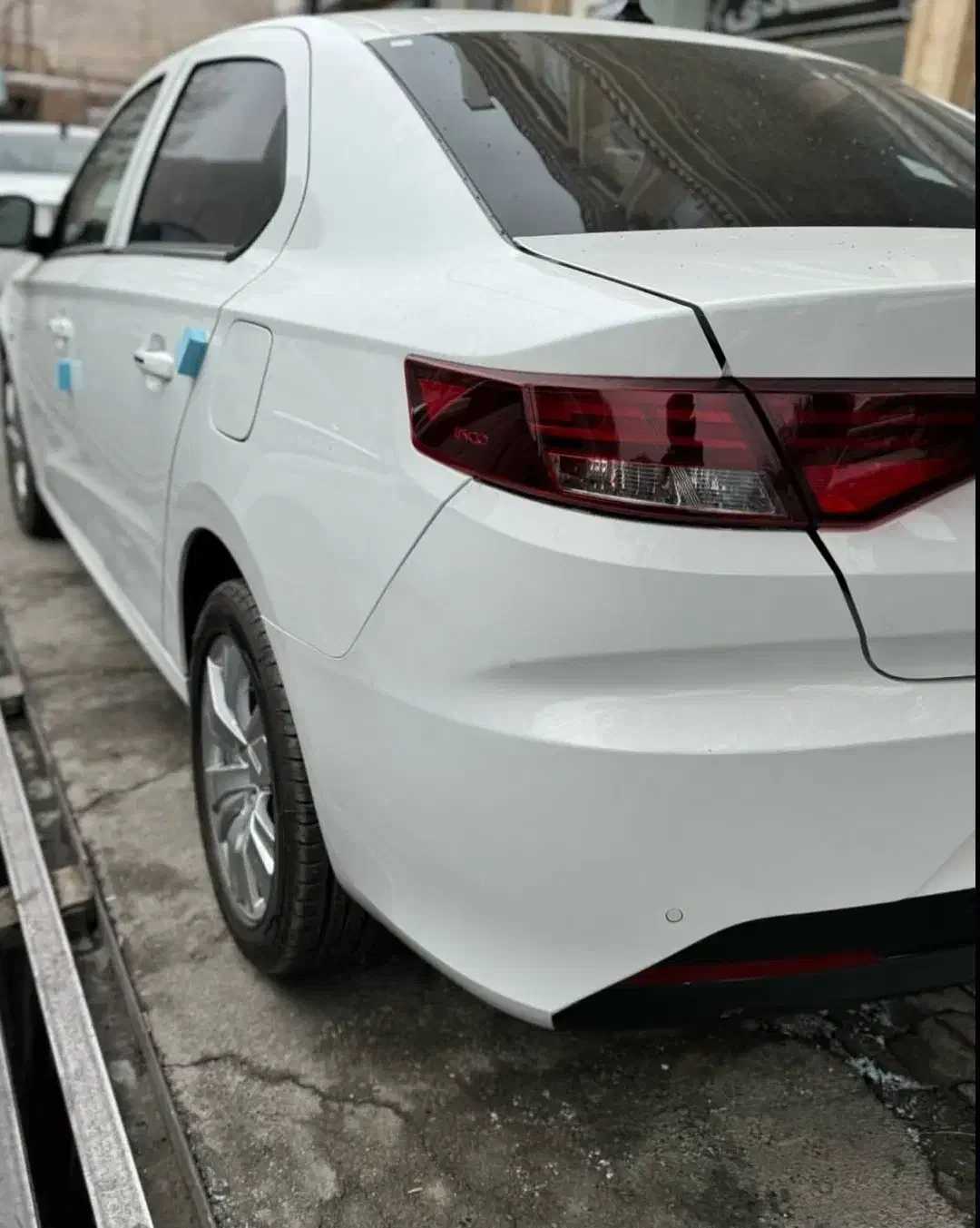 تارا LX دنده اتوماتیک V4 مدل404سفید تحویل روز|خودرو سواری و وانت|تهران, شهرآرا|دیوار