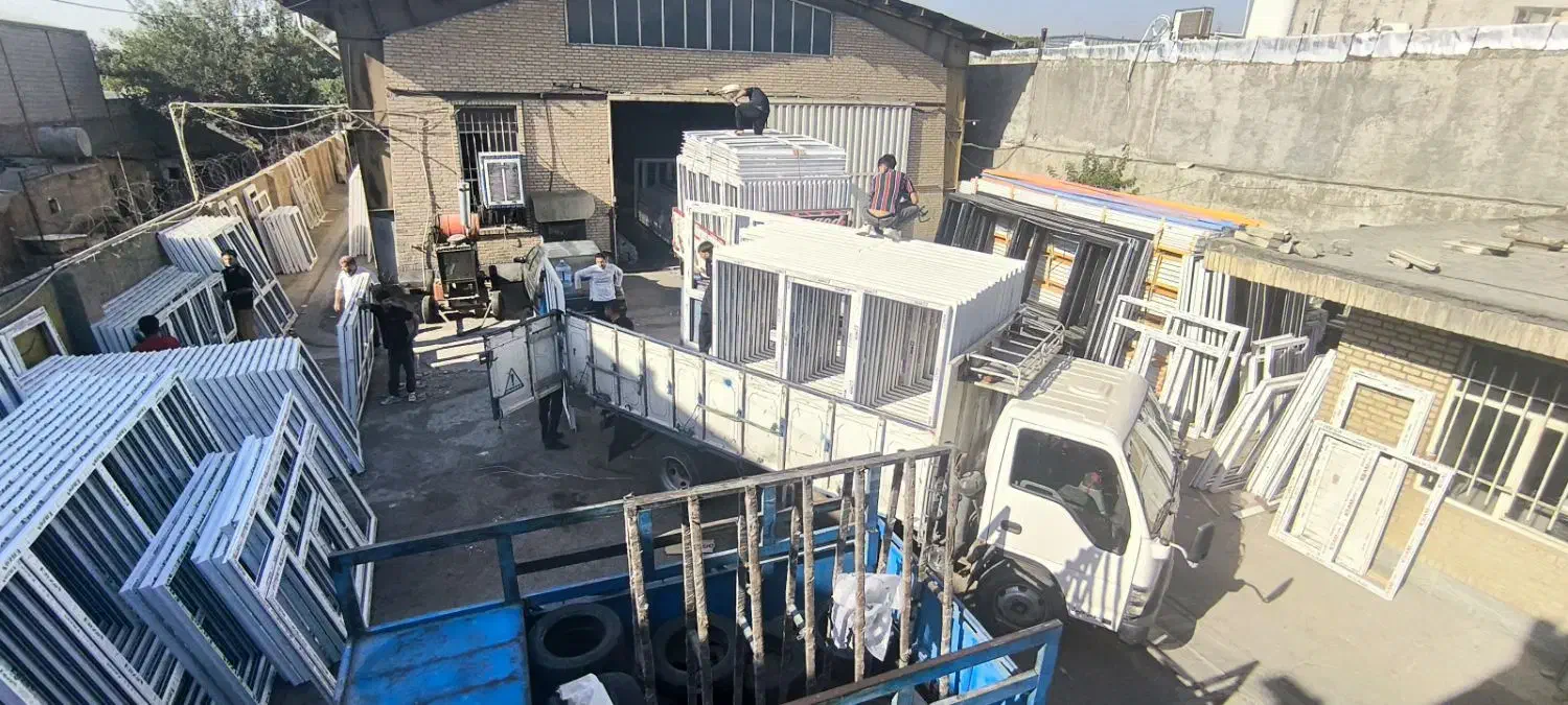 مونتاژ کار درب و پنجره دوجداره|استخدام معماری، عمران و ساختمانی|فردوسیه, |دیوار