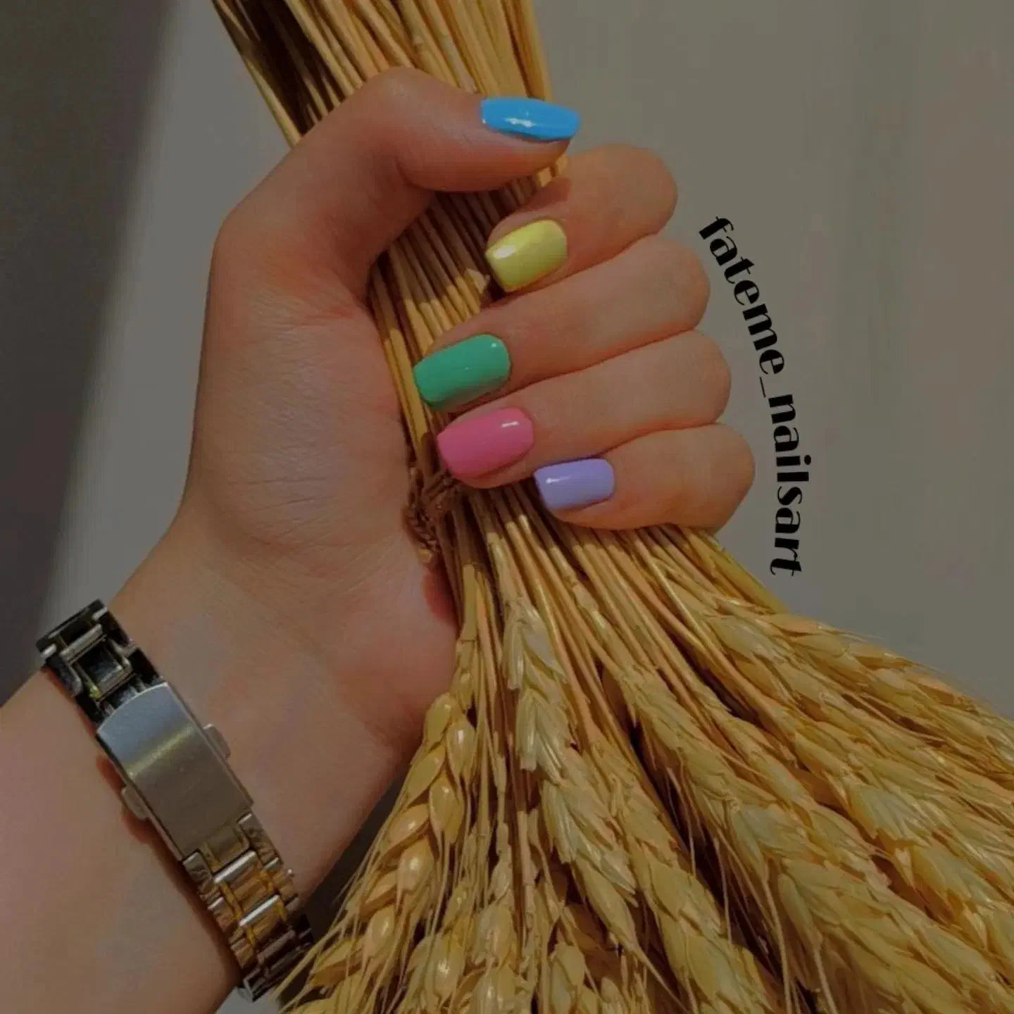 خدمات کاشت و طراحی ناخن|خدمات آرایشگری و زیبایی|شیراز, شهرک فرهنگیان|دیوار