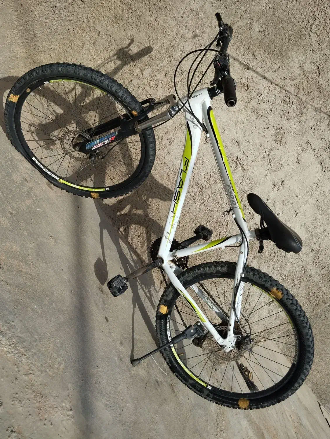 دوچرخه 26مدل ویوا|دوچرخه، اسکیت، اسکوتر|درمیان, |دیوار