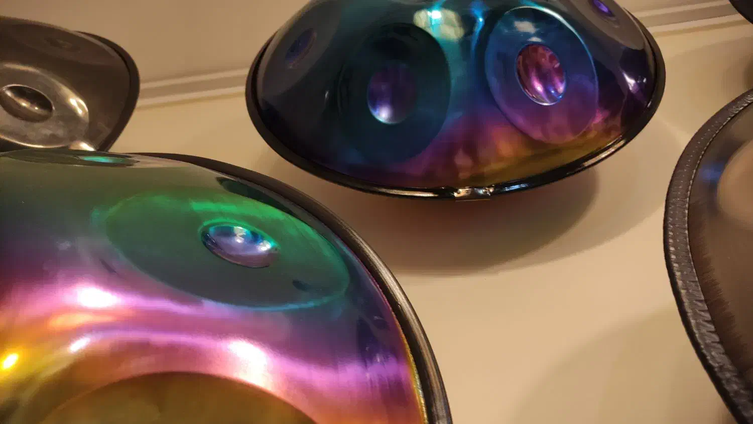 هنگدرام،هندپن، نقد و اقساط|درام و پرکاشن|گرگان, |دیوار