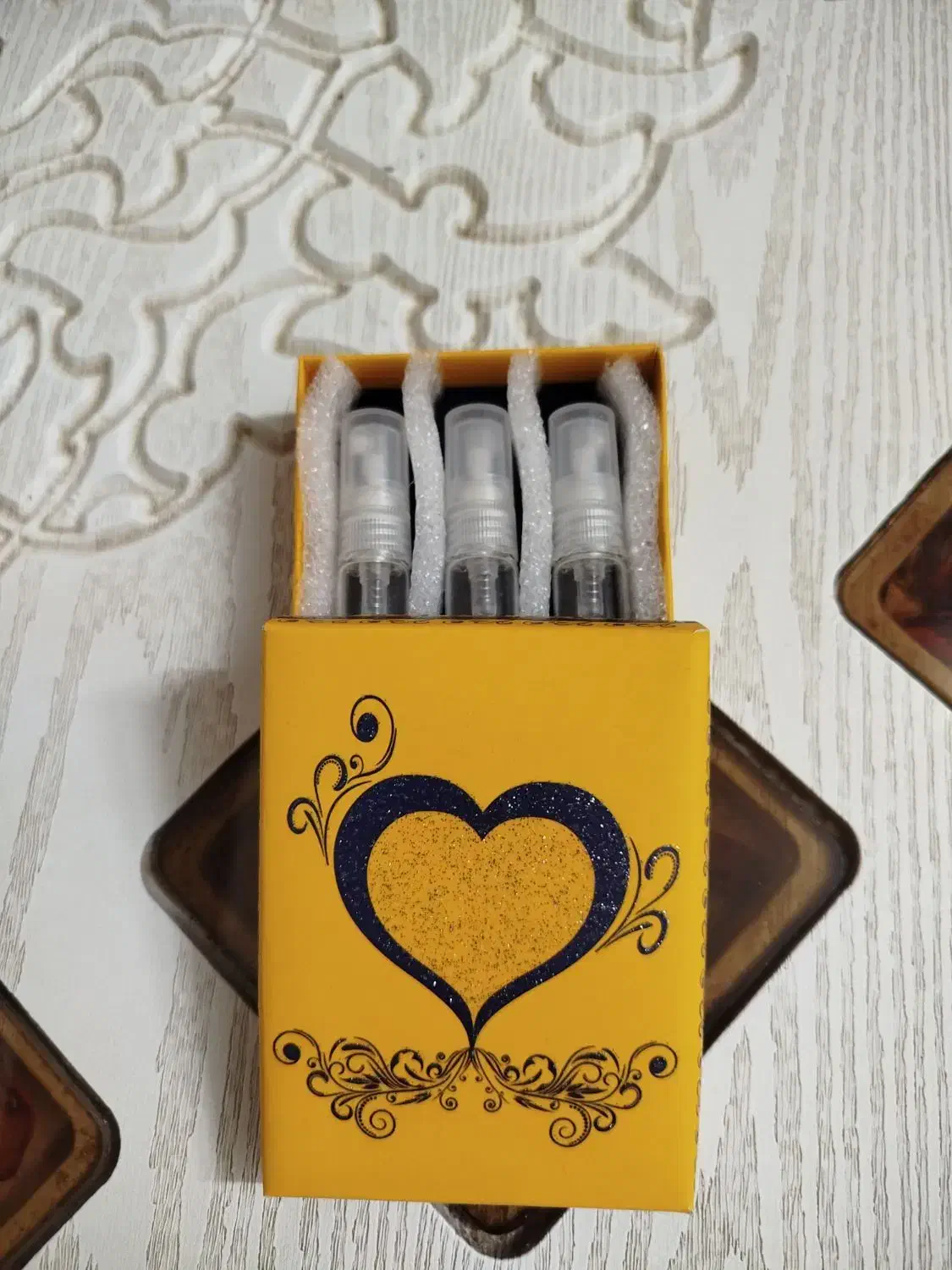 تخفیف عطر بمناسبت روز مادر|آرایشی، بهداشتی، درمانی|خوانسار, |دیوار