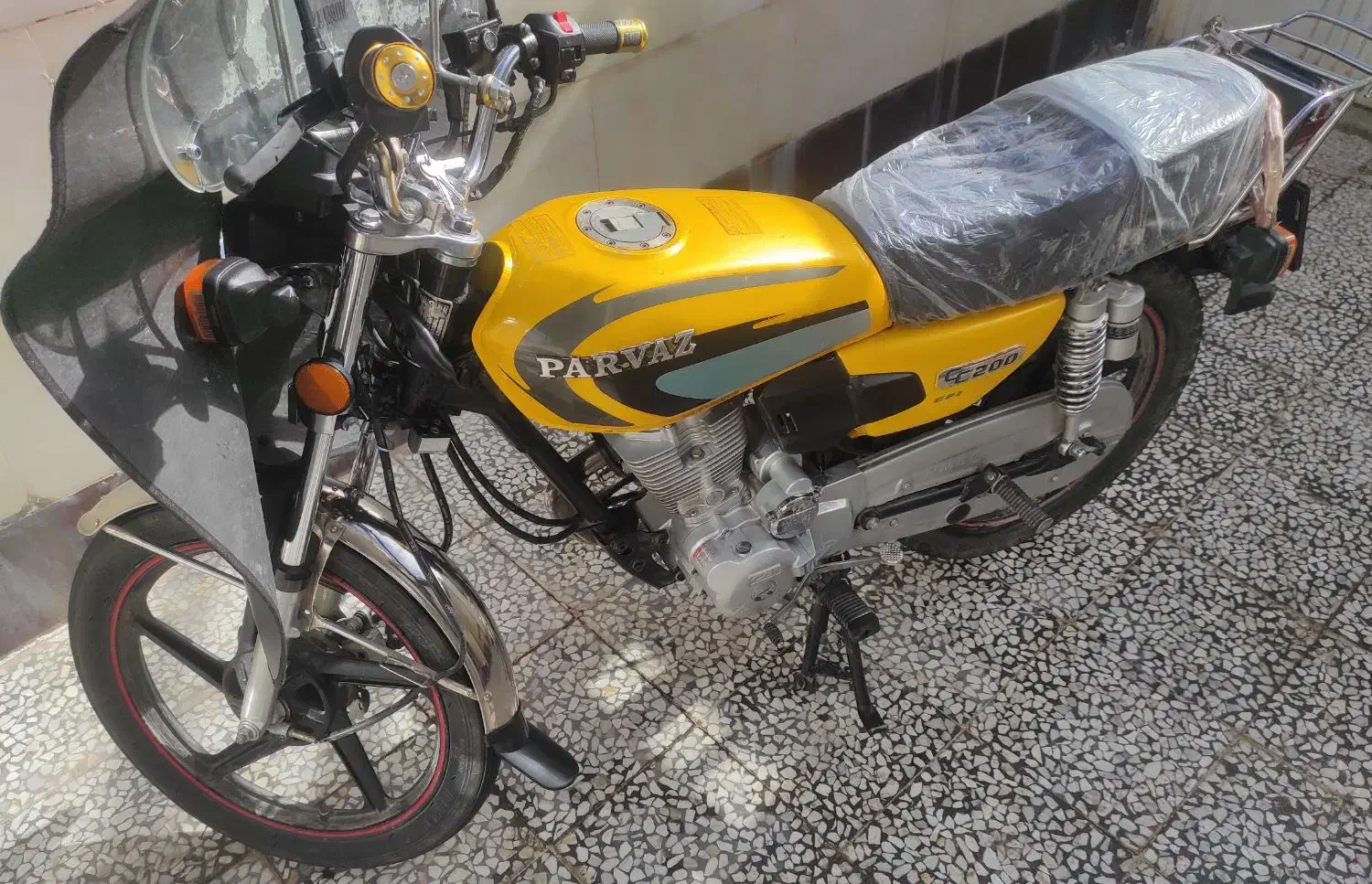 موتور 200 مدل 1401 پرواز|موتورسیکلت|خرم‌آباد, |دیوار