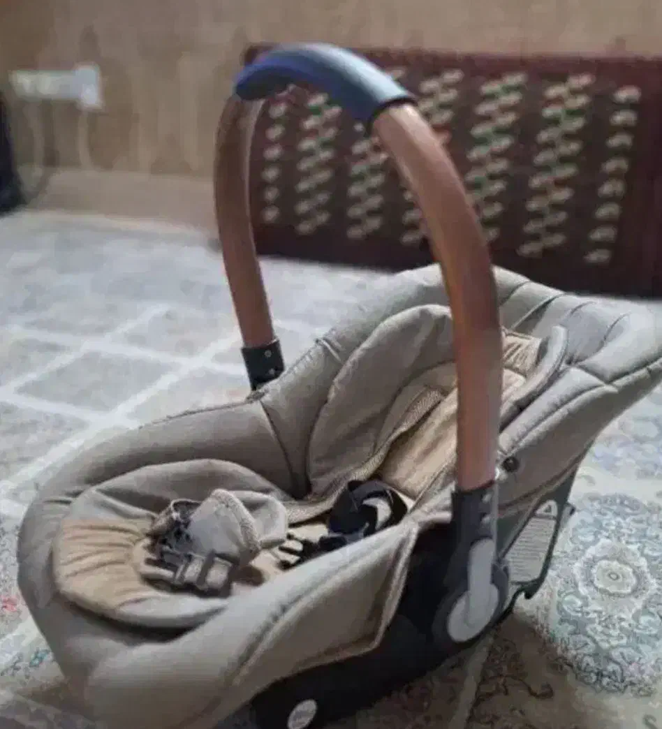 کریر|کالسکه و لوازم جانبی|ازنا, |دیوار