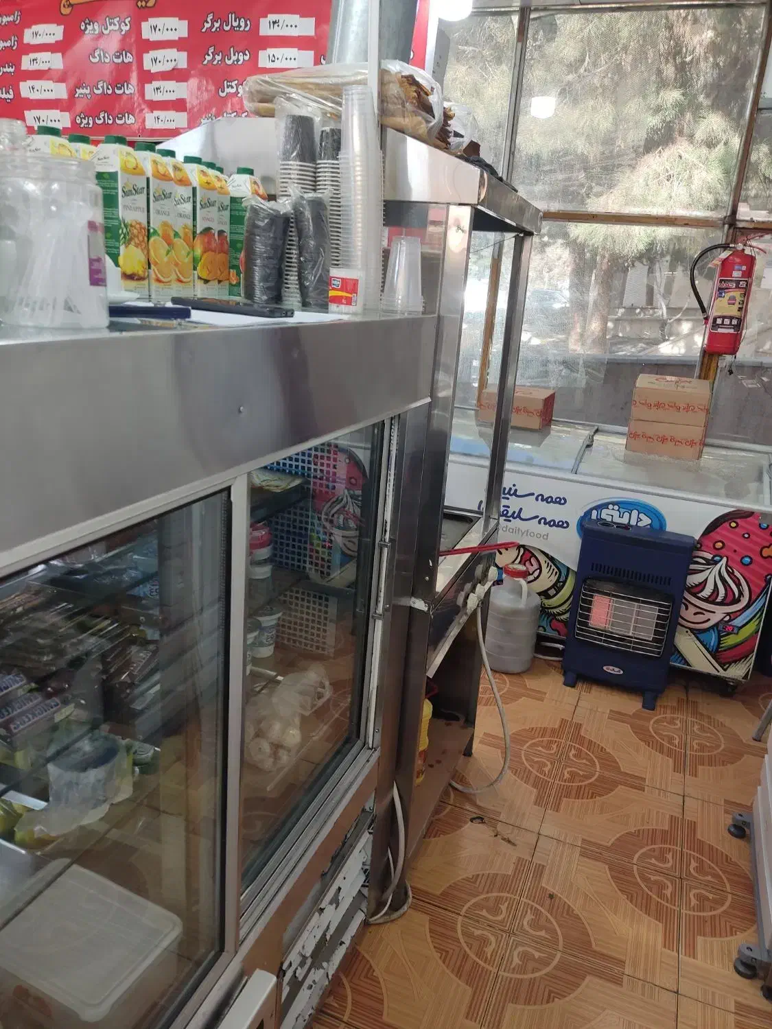 یک نفرکارگرساده جهت بوفه بیمارستان نیازمندیم|استخدام خدمات فروشگاه و رستوران|رباط‌کریم, رباط‌کریم|دیوار