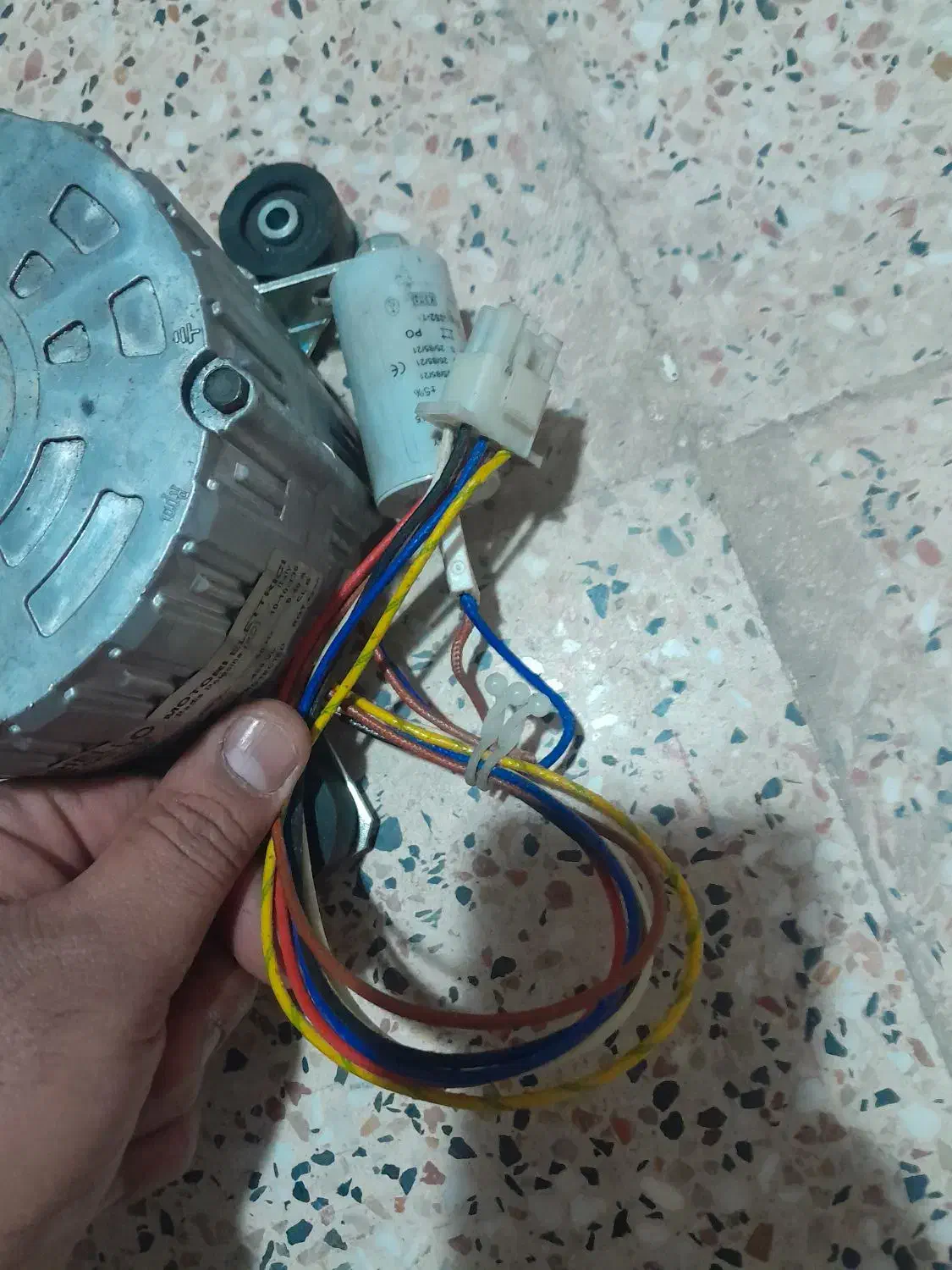 سه عدد فن کویل سقفی اصلی|کولر گازی و فنکوئل|الوند, |دیوار