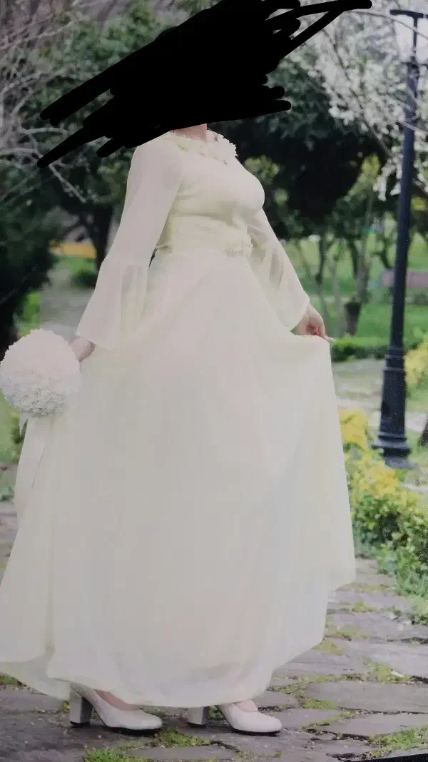 لباس مجلسی|لباس|لاهیجان, لاشیدان|دیوار