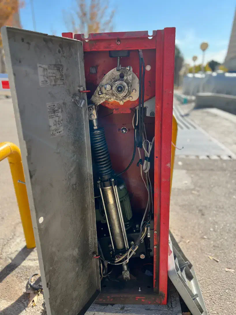 تعمیر / سرویس / قطعات راهبند ، گیت ، بالابر|خدمات پیشه و مهارت|شیراز, قصرالدشت|دیوار