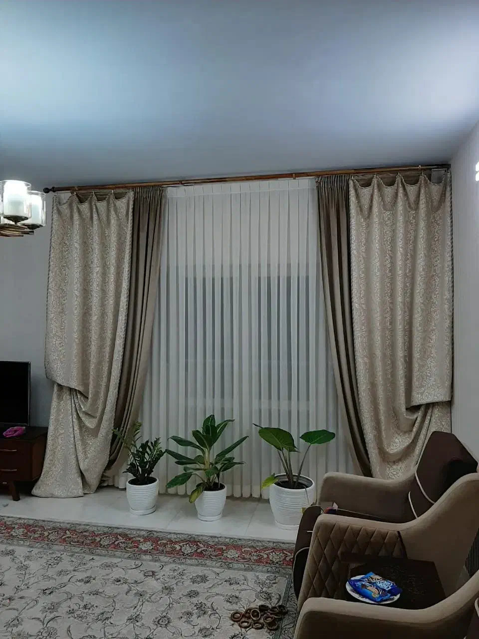 نصاب پرده/تعمیر زبرا/تمام مناطق تهران/تجریش/مولوی|خدمات پیشه و مهارت|تهران, تجریش|دیوار