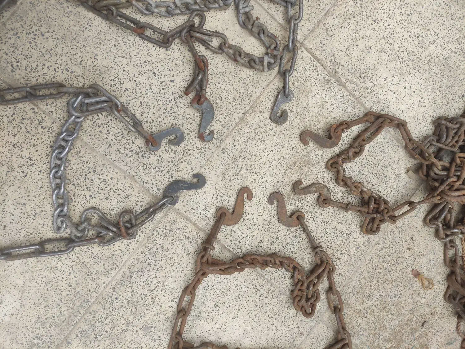 زنجیر چرخ نیسان|قطعات یدکی و لوازم جانبی|مشهد, شاهد (شهرک غرب)|دیوار